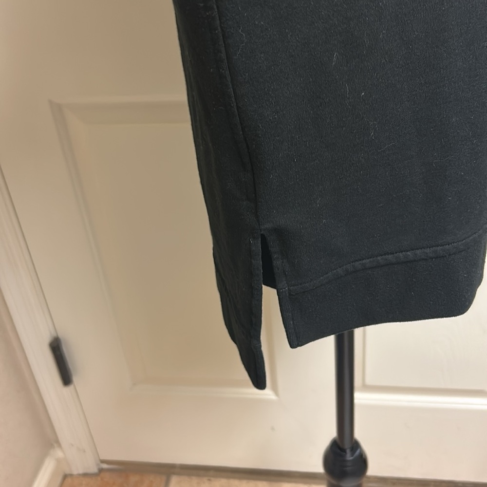 Victoria Sport Black Long Sleeve Sweatshirt Medium, EUC - Picture 4 of 10